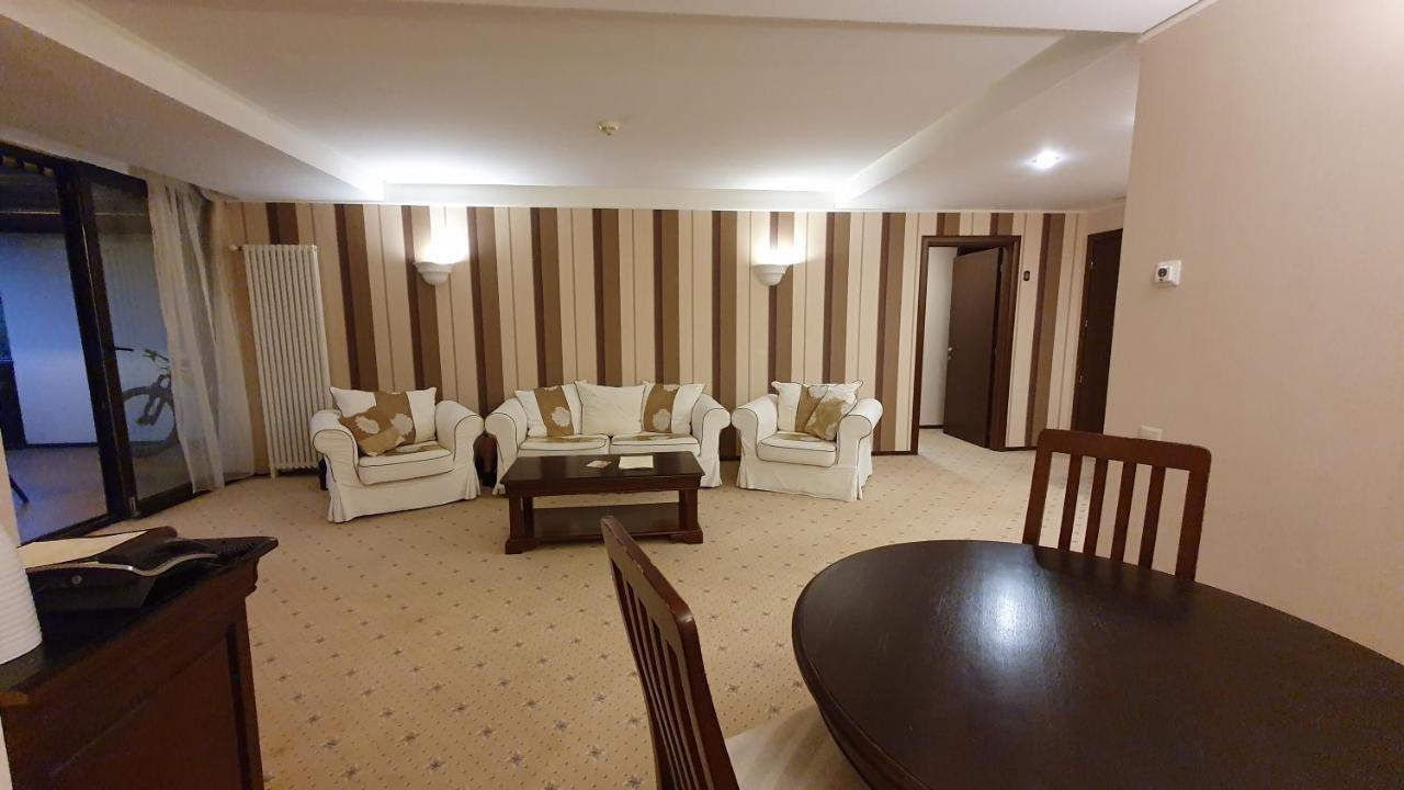 Apartament 2706 Alpin Resort, Etaj 7, 波亚纳布拉索夫 外观 照片