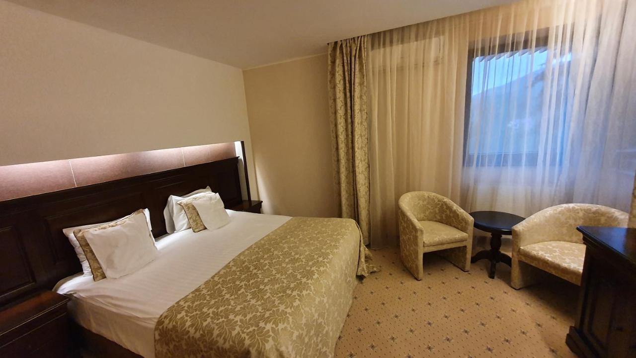 Apartament 2706 Alpin Resort, Etaj 7, 波亚纳布拉索夫 外观 照片